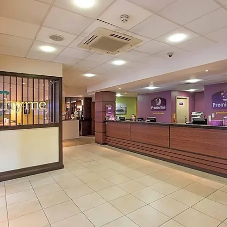 Premier Inn London City-3